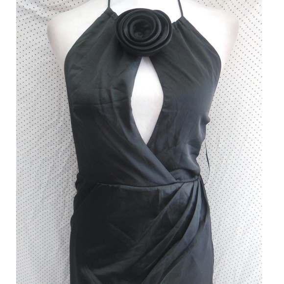 NEW ASTR The LABEL Black SATIN Floral Corsage HALTER High-Lo TULIP Midi DRESS XS - Picture 4 of 15